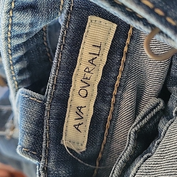 HOT KISS 💋 AVA Short Overalls 😍 - Picture 14 of 15